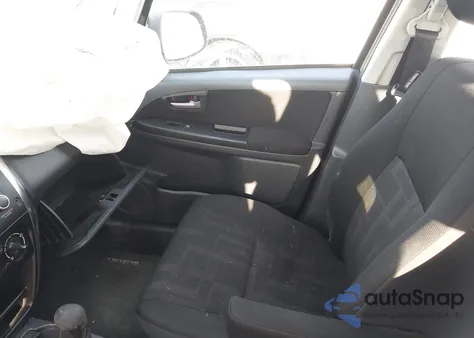 2011 Suzuki Sx4 Premium/Tech Valu Pkg (Nav) z USA, uszkodzony, nr VIN JS2YB5A36B6303311